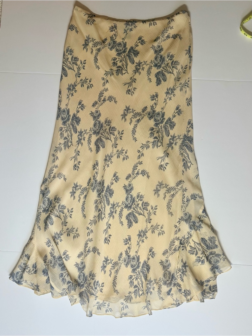 Lauren Ralph Lauren 100% Silk Floral Ruffle Asymmetrical Midi Skirt Size 8 - Picture 2 of 7